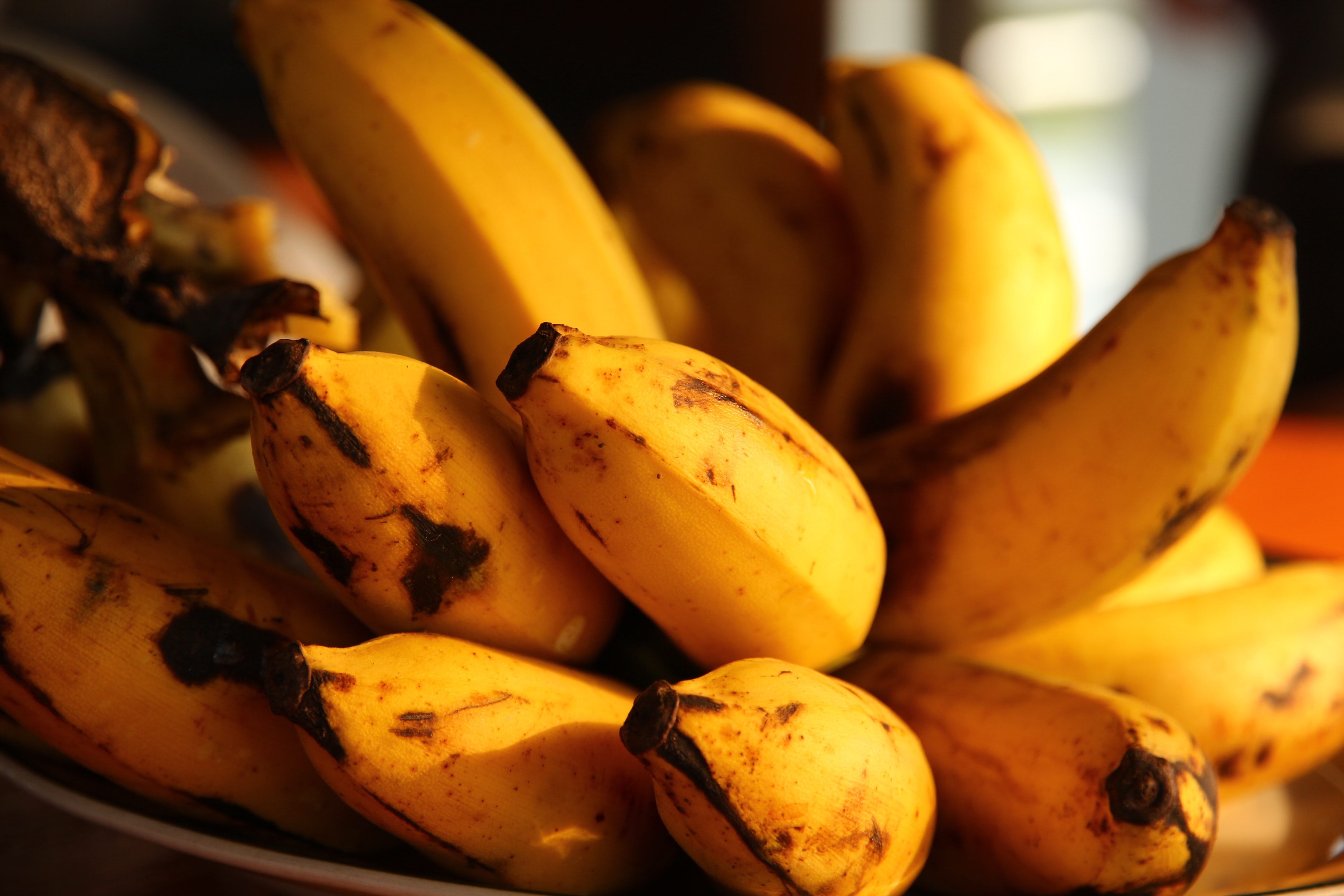 Kako čuvati banane da ne postanu smeđe? Dva TRIKA 