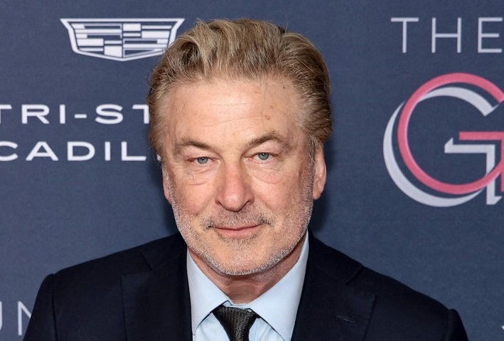 BIO JE NEVIĐENA FACA, SADA SE PRIČA DA ĆE ZAVRŠITI NA PSIHIJATRIJI: Prvoj ženi napravio pakao od života, pa oženio mlađu koju svi mrze, za malo završio u zatvoru