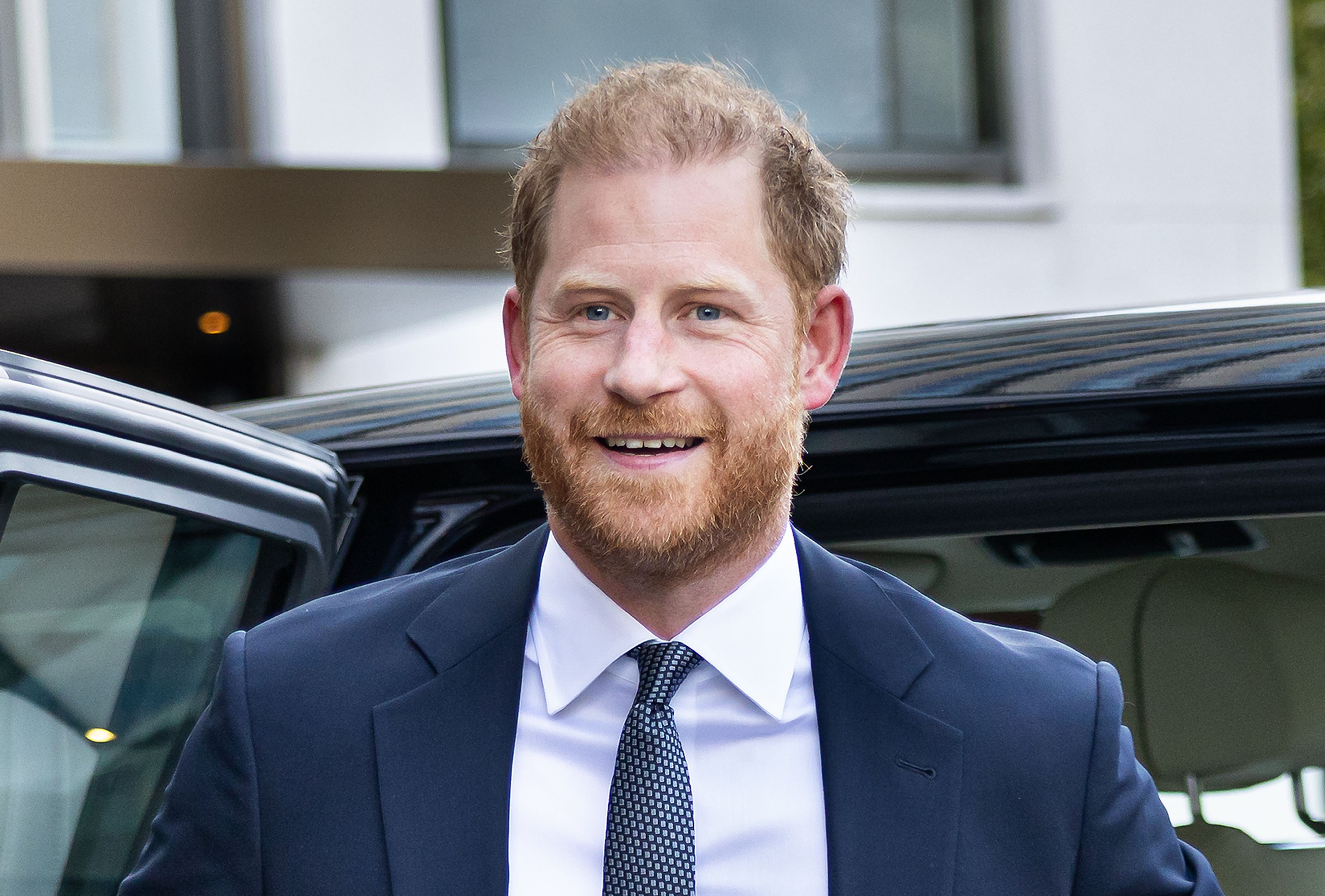 PRINC HARI KONAČNO DOBIJA ONO ZA ČIME ŽUDI GODINAMA: Nova poseta Britaniji mogla bi da promeni sve!
