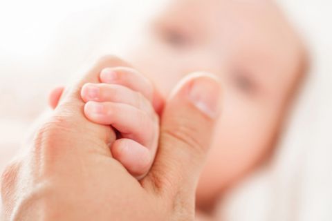 ROĐENA "NAJSTARIJA BEBA NA SVETU": Usvojen embrion koji je bio zamrznut 30 godina