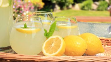 RECEPT ZA TURSKU LIMUNADU: Pravi se od 3 sastojka 