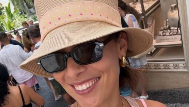 ОД КАДА СЕ РАЗВЛЕА, НЕ СКИДА БИКИНИ: Ана Ивановић никад боље није изгледала! (ФОТО)