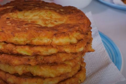 NAJLEPŠE PLJESKAVICE OD TIKVICA KOJE STE IKADA PROBALI: Spremaju se za manje od pola sara, a ukusnije su od mesa