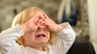 5 STVARI KOJE NE TREBA DA RADITE KADA DETE IMA TANTRUM: Saveti psihološkinje koji vam mogu pomoći da reagujete ispravno