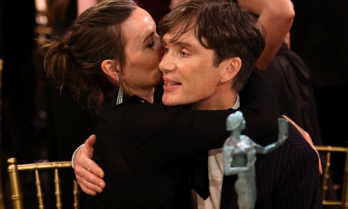 Svi misle da je oženio najružniju ženu, a on nikad srećniji: Holivudskom glumcu devojke se bacaju pod noge, a on ima oči samo za svoju Ivon