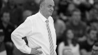 SAHRANJEN DUŠKO VUJOŠEVIĆ: Legendarnog trenera ispratile hiljade ljudi 