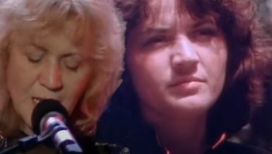 KRENULA NA SESTRINU SAHRANU, PA DOŽIVELA JOŠ JEDNU OGROMNU TRAGEDIJU: Pevačici na putu do groblja poginula i druga sestra u automobilu ispred njenog