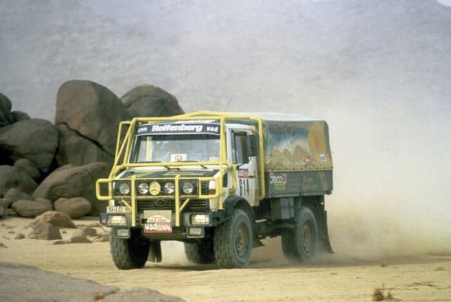 unimog-dakar-1985.jpg