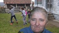 KOSI, SEČE DRVA, OBRAĐUJE 5HA ZEMLJE: Svetlana Nikolić (49) rodila 15-oro dece - školu u malom selu otvorili SAMO ZBOG NJIH