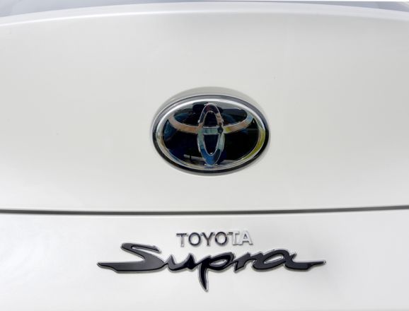 1599226708_tojota-supra-gr-0409-2020-14.jpg