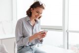 1787736997_Devojka-i-telefon-1.jpg