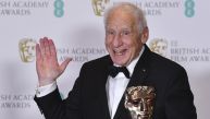 СЛАВНИ КОМИЧАР ИМА 100 ГОДИНА И ЈОШ УВЕК РАДИ: Као дете је био болешљив, а данас сви причају о његовој виталности