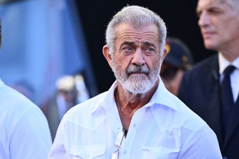 MEL GIBSON NAPRAVIO SCENU, PA SE IZVINJAVA: "Nije mi bila namera da nekoga uvredim" 
