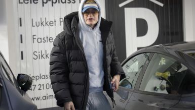 SIN PRINCEZE KOJA SE DRUŽILA SA EPŠTAJNOM TOKOM VIKENDA NAPRAVIO JOŠ JEDAN SKANDAL: Dan pred suđenje za 4 silovanja – UHAPŠEN! 