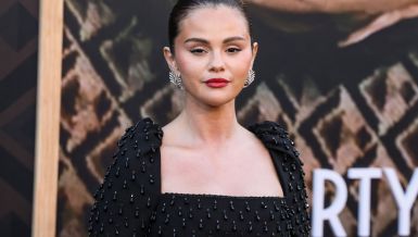 ULETELA U KREVET NAJBOLJE PRIJATELJICE, LAGALA DA JE IMALA NERVNI SLOM DOK SE U STVARI LEČILA OD ZAVISNOSTI: Mračna strana Selene Gomez