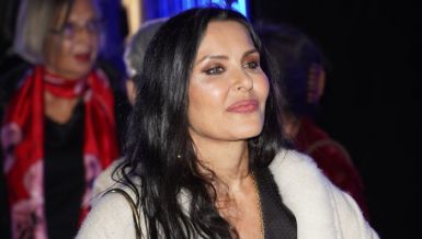 ELENA KARAMAN SNIMALA DEČKA DOK JOJ JE KUVAO: Uživaju u potpunom raju, pogledajte kako izgleda njena kuća u Provansi (FOTO)