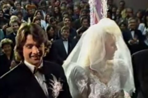 Tajna otktrivena nakon 31 godine: Evo šta je Bobina majka tražila od Lepe Brene na dan njihovog venčanja