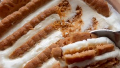 ZA VIRALNI JAPANSKI ČIZKEJK POTREBNA SU VAM DVA SASTOJKA I DVA MINUTA DA GA NAPRAVITE: Ceo svet je poludeo za ovim receptom! (VIDEO)