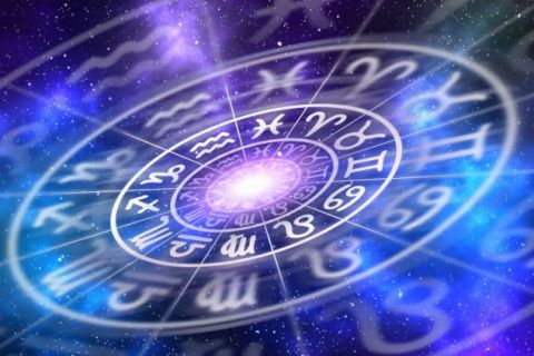 Horoskop za subotu, 4.februar: Jedan znak očekuje PUTOVANJE, drugi očekuju POTEŠKOĆE SA PRETPOSTAVLJENIMA 
