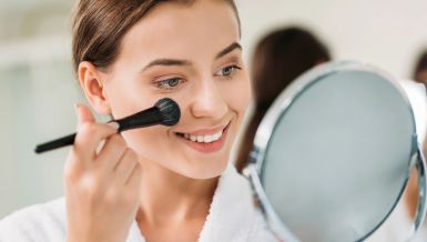 ОВАЈ НАЧИН НАНОШЕЊА РУМЕНИЛА БИЋЕ ХИТ ПРОЛЕЋА: Шта је \