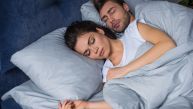 ШТА ЈЕ СКАНДИНАВСКИ МЕТОД СПАВАЊА? Све је популарнији и знатно утиче на сан 