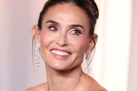 SVET U ŠOKU ZBOG DEMI MUR: NJeno izdanje izazvalo lavinu komentara, mnogi tvrde da „ovo nije normalno“ (FOTO)