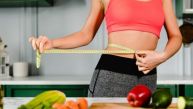 Doručak koji pospešuje mršavljenje: Nutricionisti kažu da vam jedna namirnica može pomoći u skidanju sala sa stomaka