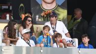 EŠTON KUĆER I MILA KUNIS SE NAŠLI NA METI KRITIKA: Razlog je pravilo o higijeni koje primenjuju na svojoj deci