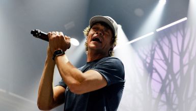 PREMINUO ČUVENI ROKER: Autor jedne od najpoznatijih pesama ovog veka 