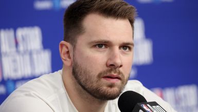 КО ЈЕ БИВША ВЕРЕНИЦА ЛУКЕ ДОНЧИЋА? Били су у вези 12 година и имају две ћерке, а сада ставили тачку на љубав 