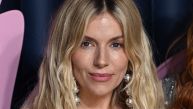 ПОРОДИЛА СЕ ЈЕДНА ОД НАЈЛЕПШИХ ГЛУМИЦА НА СВЕТУ:  Добила треће дете у 45. години!