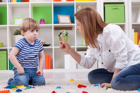 ŠTA TREBA DA URADITE KADA UHVATITE DETE U LAŽI: Psiholozi otkrivaju 4 tehnike koje vam mogu pomoći u vaspitanju