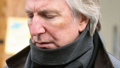 NIKO NIJE ZNAO DA JE SMRTNO BOLESTAN: Slavni glumac svoju borbu vodio je u tišini, a više od pola veka voleo samo jednu ženu, s kojom se u tajnosti venčao pred smrt