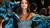 КАЖУ ДА ОД ЊЕ НЕМА ЗАНОСНИЈЕ ЖЕНЕ НА ПЛАНЕТИ, А САДА ЈЕ ТО И ДОКАЗАЛА: Фатална Румунка је синоћ у Кану украла сву пажњу! (ФОТО)