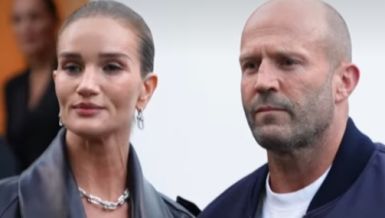 КАДА СЕ ОНИ ПОЈАВЕ, НЕМА КОНКУРЕНЦИЈЕ: Згодна плавуша и њен фрајер опет привукли сву пажњу (ФОТО)