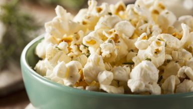 КОЛИКО КАЛОРИЈА ИМАЈУ КОКИЦЕ? Ево колико су добре за оне који желе да смршају 