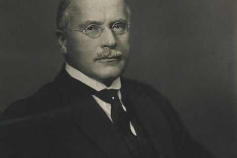 KARL JUNG JE TVRDIO DA OVAKO NIKADA OD MUŠLOG DETETA NEĆEMO NAPRAVITI "MUŠKARCA": Jedna stvar je ključna!