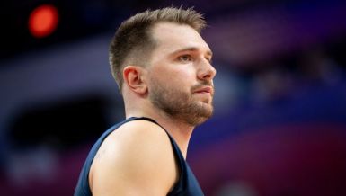 ОГЛАСИО СЕ ЛУКА ДОНЧИЋ: Потврдио раскид са Анамаријом - \