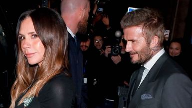 SKANDAL GA NIJE OMEO DA SLAVI SVOJU ŽENU: Dejvid Bekam pokazao Viktoriji koliko je voli! (FOTO)