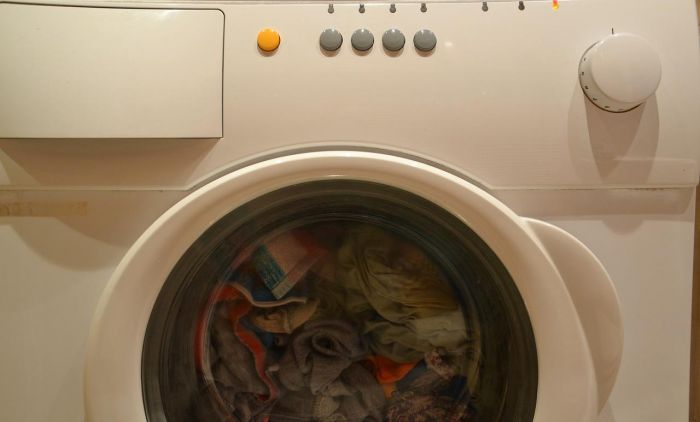 1651930996_washing-machine-g14e424ba7_1280.jpg