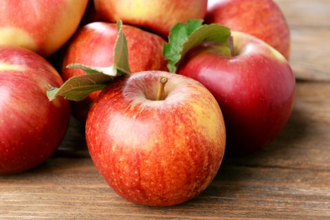 Počinje sezona jabuka: Evo kako da ih čuvamo, a da ne izgube hrskavost i slatkoću 