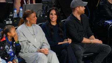 MEGAN MARKL I PRINC HARI GLEDALI SINOĆ NIKOLU JOKIĆA! Mreže su se usijale kada je protrčao sa našom zastavom pored bivšeg predsednika Amerike