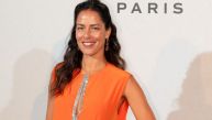 ANA IVANOVIĆ STIGLA NA NEDELJU MODE U PARIZU: Efektnom kreacijom zasenila holivudske zvezde! (FOTO)