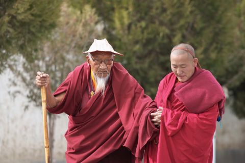 MUDROSTI TIBETANSKIH MONAHA: Ovih 5 principa nesrećni ljudi treba da nauče