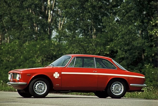 1592997655_Giulia-Coup-1300-GTA-Junior--1968-1975-.jpg