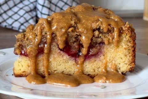 KRAMBL OD ŠLJIVA OSVAJA NA PRVI ZALOGAJ: Brz, jednostavan i savršen za hladne jesenje dane (RECEPT)