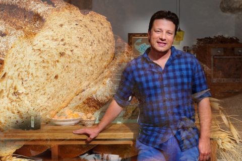 DOMAĆI HLEB PO RECEPTU DžEJMIJA OLIVERA: Priprema je brza i laka, ukus neverovatan, a sve što vam je potrebno su 3 sastojka