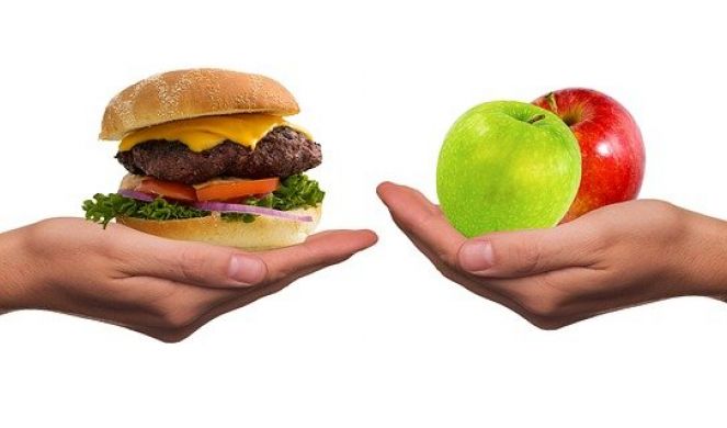 "DIJETA" ZA DUGOVEČAN ŽIVOT: 5 jednostavnih promena koje bi mogle dodati 10 GODINA vašem životu "DIJETA" ZA DUGOVEČAN ŽIVOT: 5 jednostavnih promena koje bi mogle dodati 10 GODINA vašem životu