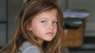 НАЈЛЕПША ДЕВОЈЧИЦА НА СВЕТУ СЕ УДАЛА ЗА УНУКА ЧУВЕНЕ ЏЕЈН БИРКИН: Поделила фотографије у венчаници која одузима дах (ФОТО) 