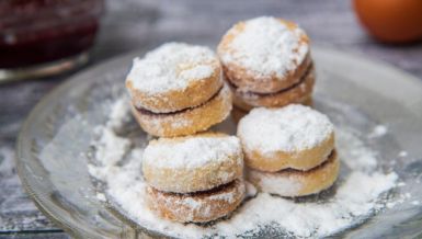 OVO JE NAJBOLJI RECEPT ZA POSNE VANILICE: Sitni kolači koji se tope u ustima i vraćaju u detinjstvo